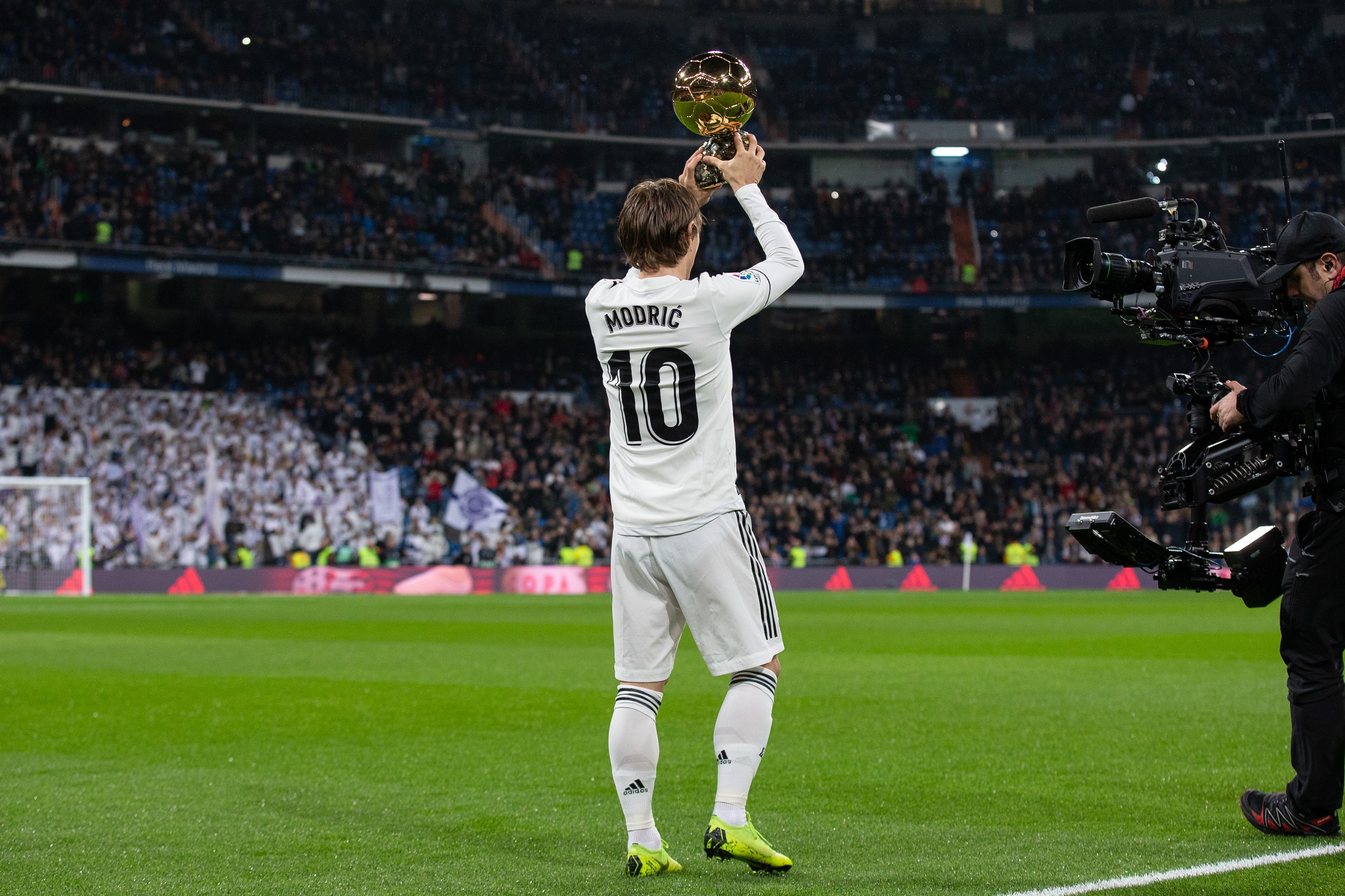 布登：今晚我们被揍了 NBA好的一点是后天我们有机会重新振作