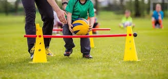 青岛西海岸迎战武汉三镇，中超赛场再现“旧主之战”